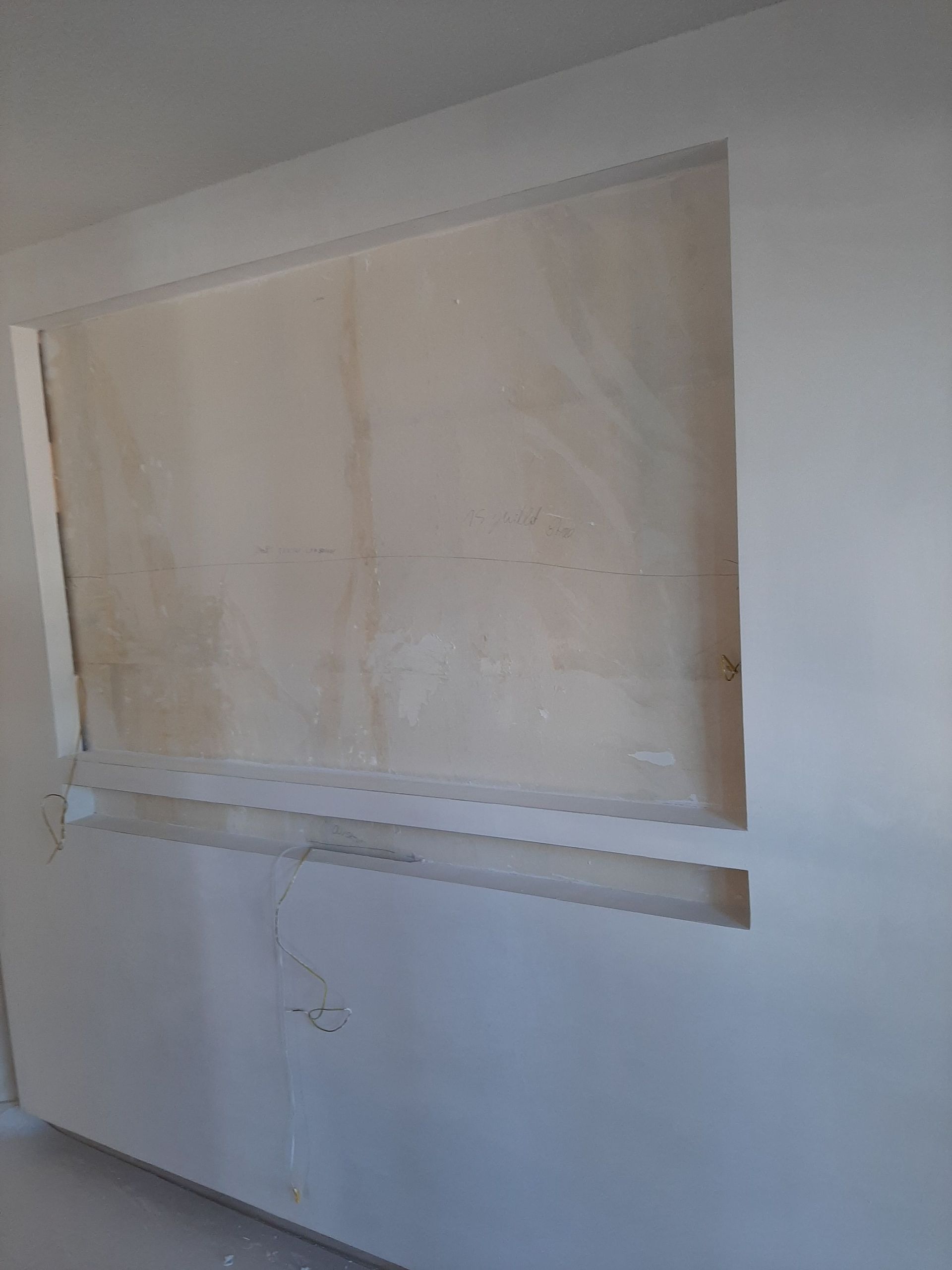 Edouard Allamand Plâtrerie Peinture S.A. – rénovation - travaux de plâtrerie - pose de faux-plafond et montage de cloisons.