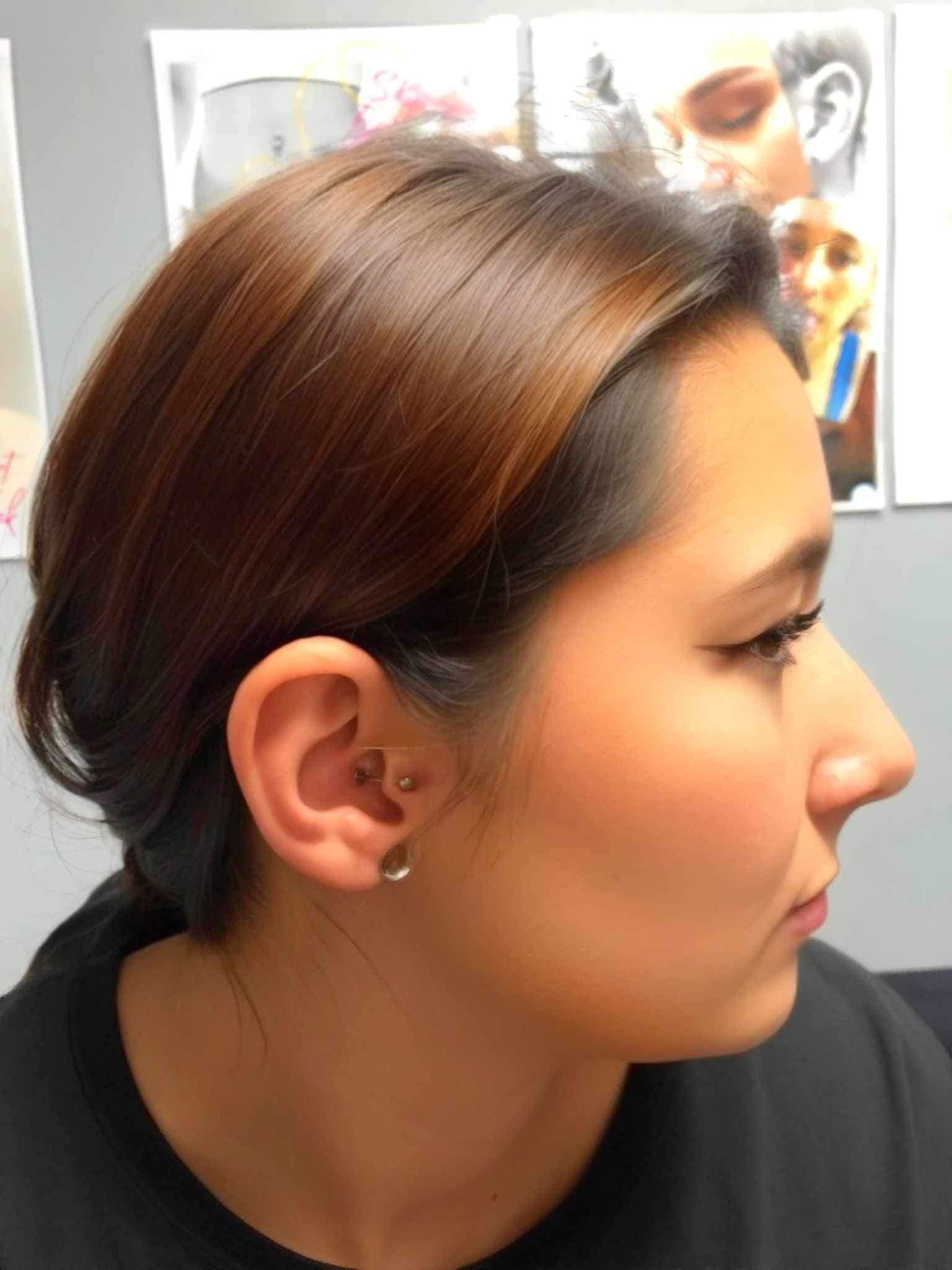 Piercing sur l'oreille