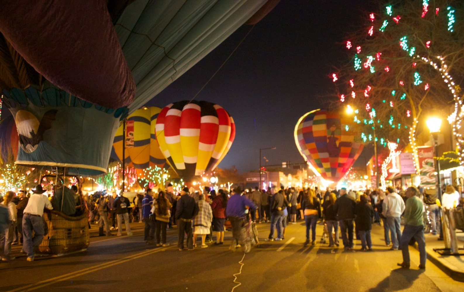 Stroll Through Glendale’s Glitter and Glow Festival