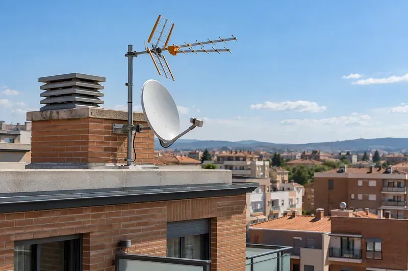 Sistema de antenas comunitarias en Villanueva de la Torre