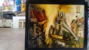 Cuadro: Una figura central emerge de las llamas, rodeada de otras, con una linterna y una estructura a la izquierda.