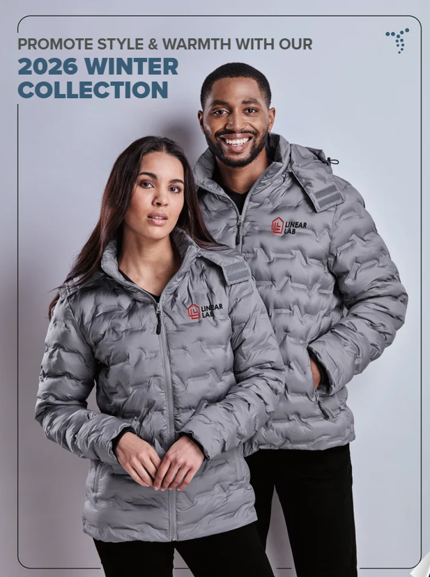 Pôster promocional de duas modelos vestindo jaquetas de inverno cinza com a inscrição “Coleção de Inverno 2026”.
