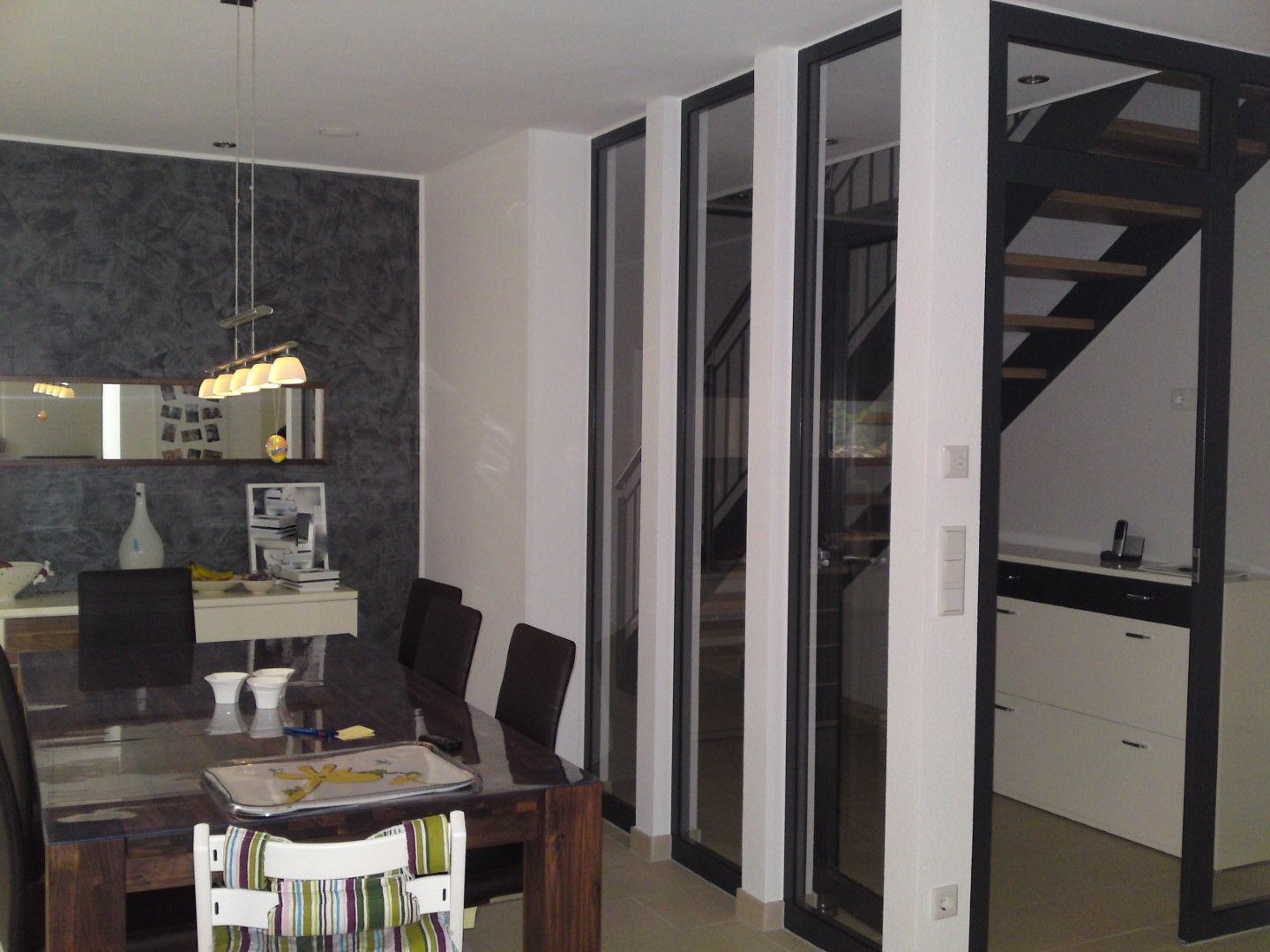 Essecke mit Glastüren