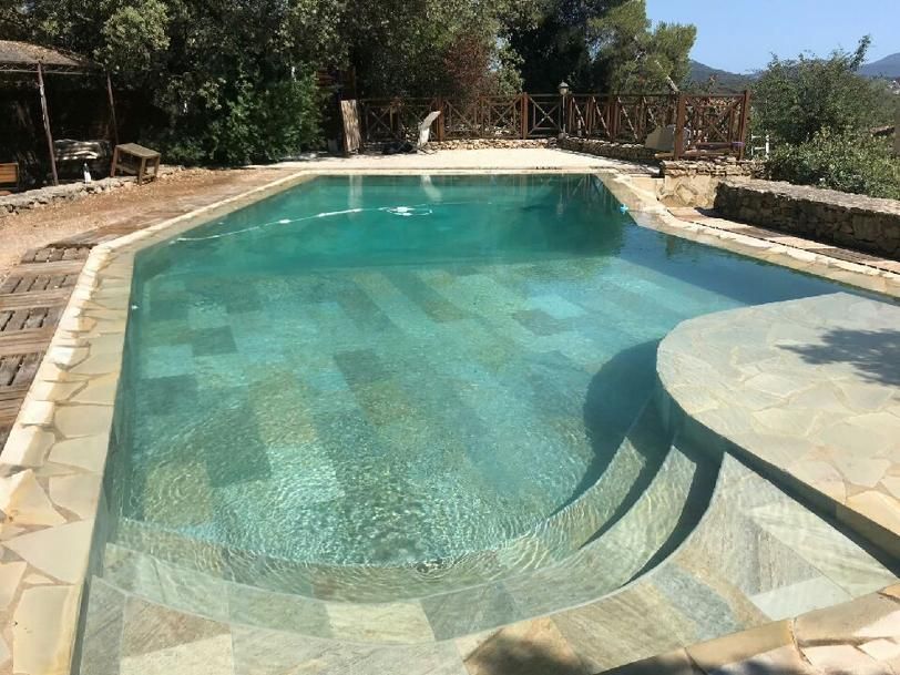 Carrelage de la gamme Bali pour piscine,La Ciotat, Aubagne, St Cyr-sur-mer, Six-four les plages.