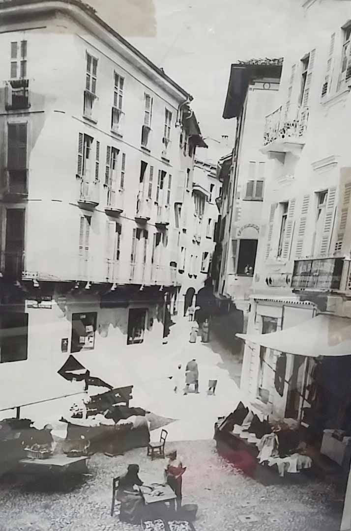 1910 Piazza Maraini
