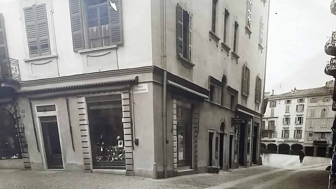 1940 Piazza Maraini