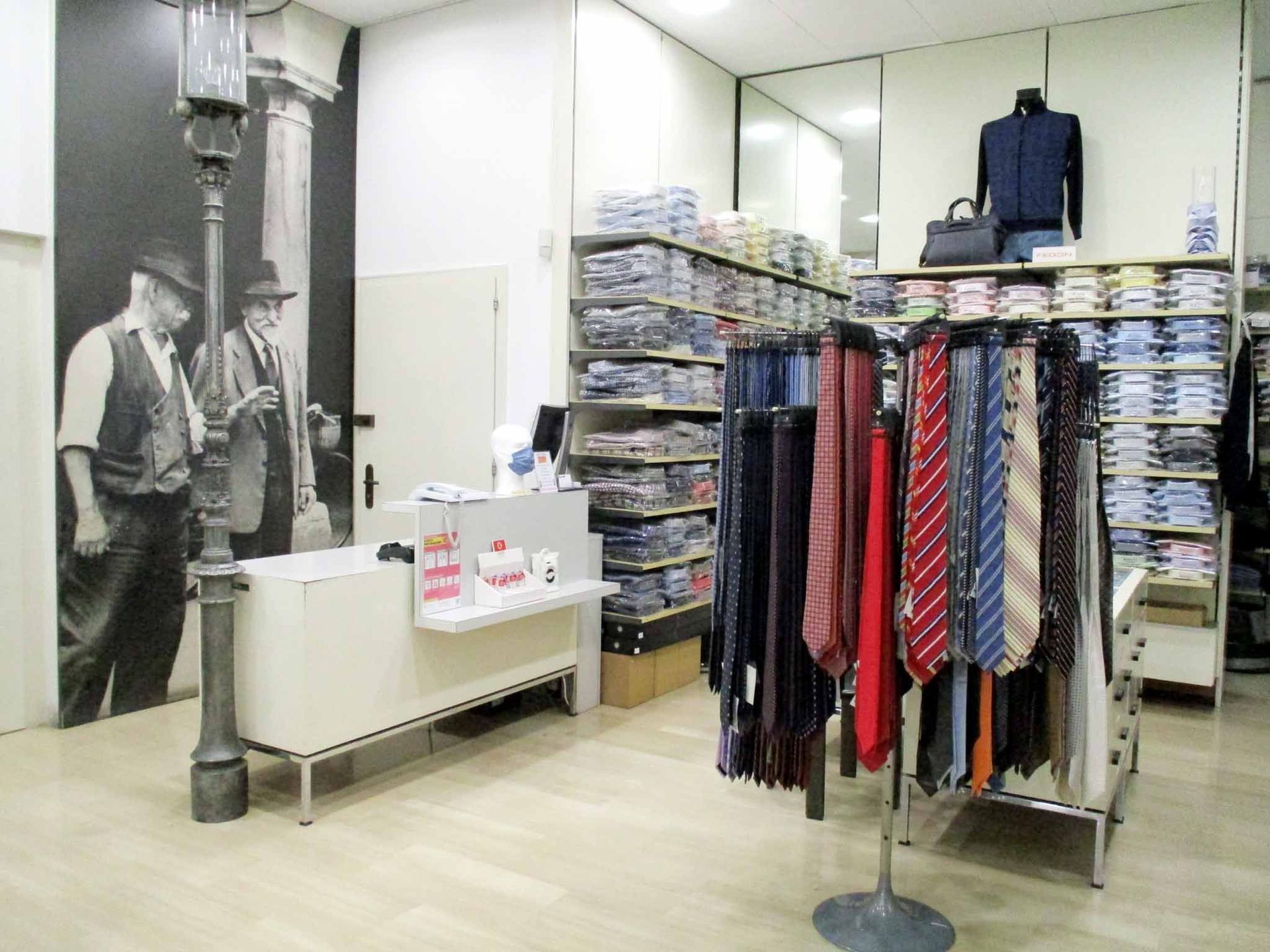 Cravatte diversi stili colori