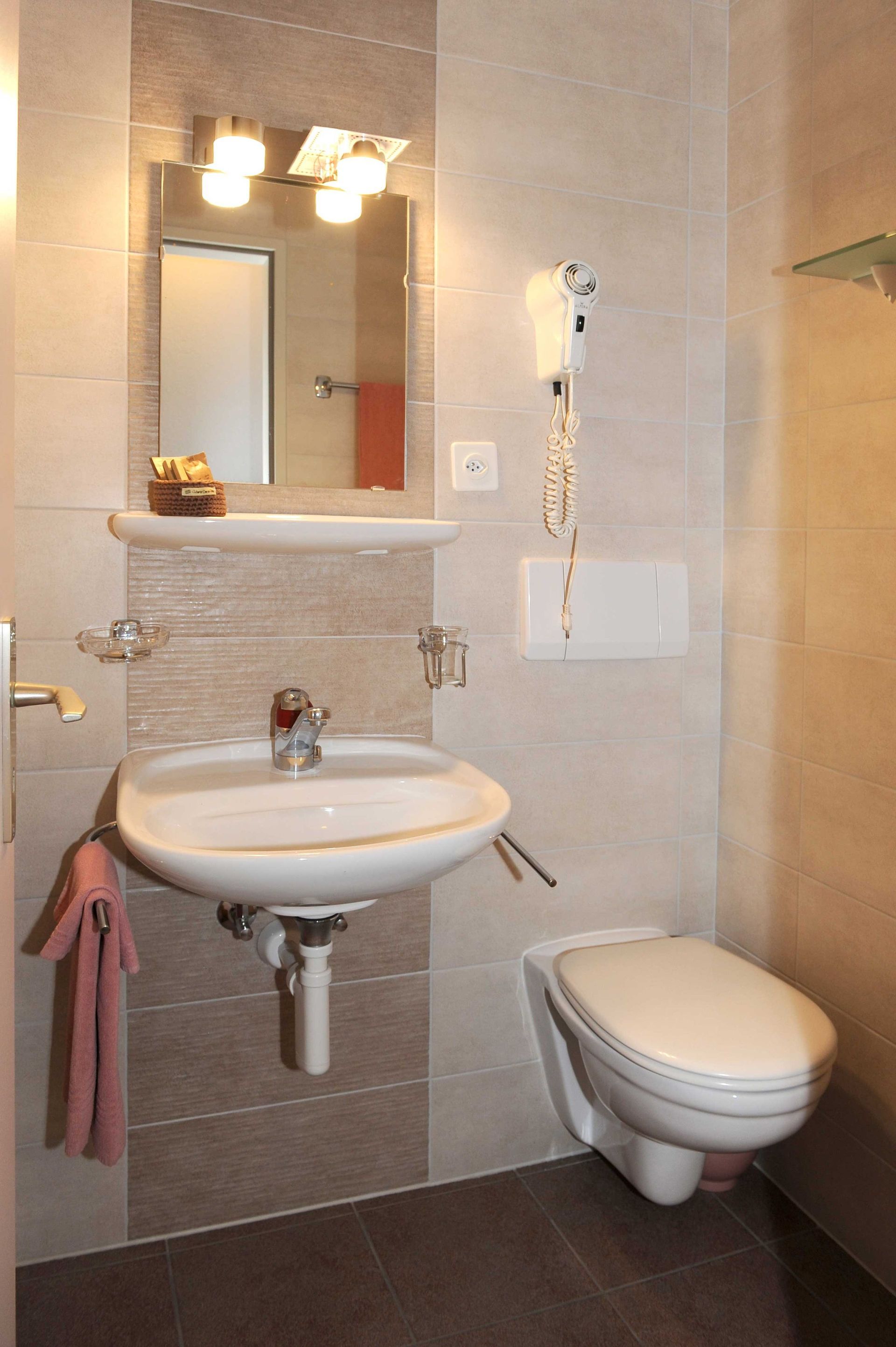 Hôtel Café Restaurant de la Dent-du-Midi
