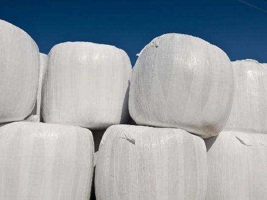 Säävälät Oy tekee jätteen paalausta