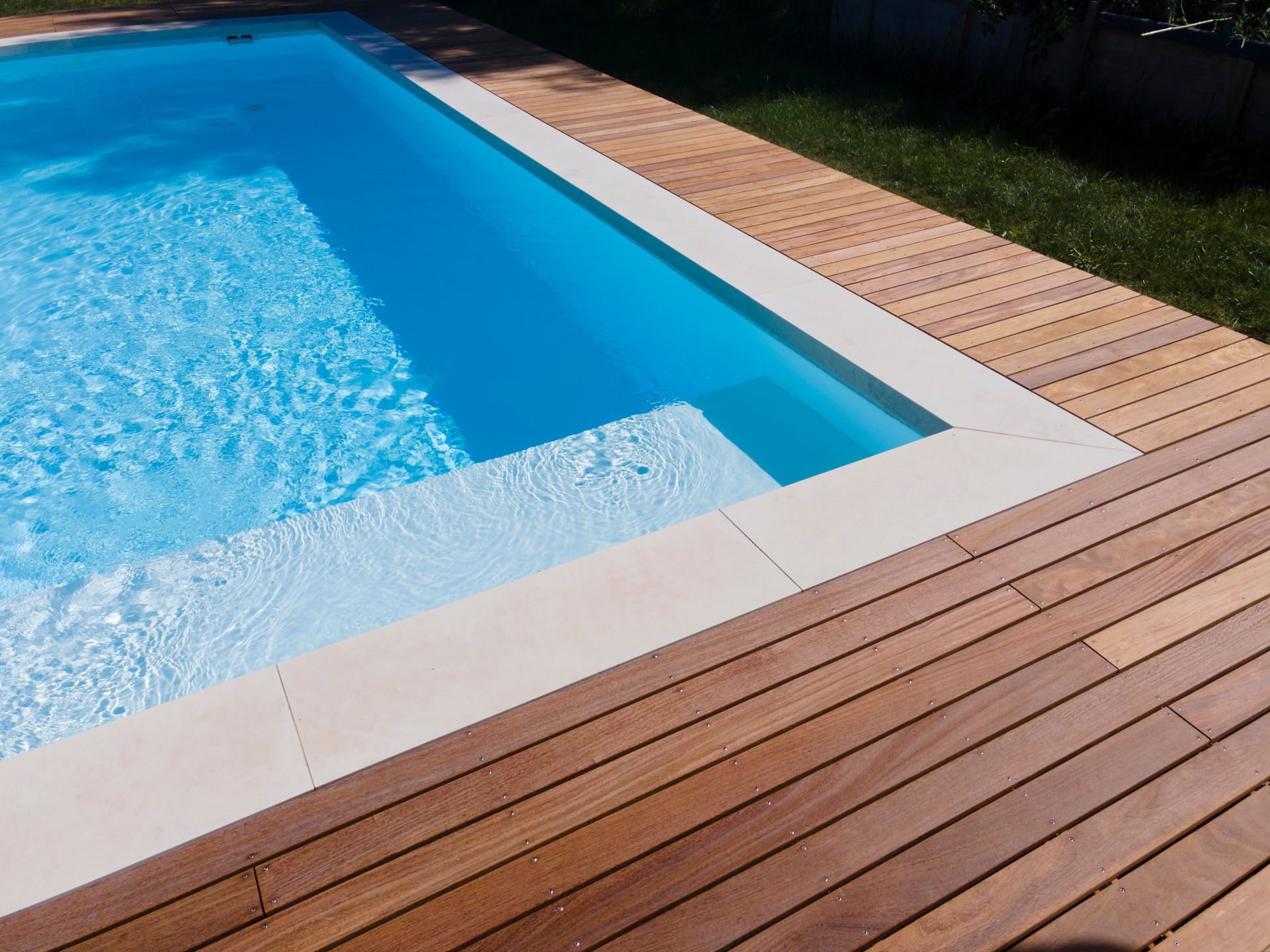 Terrasse de piscine