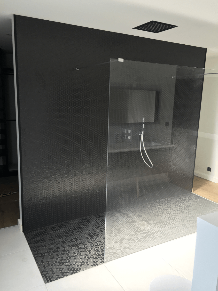 Douche à l'italienne avec 