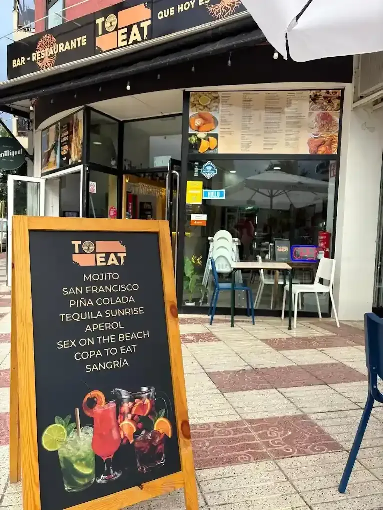 Restaurante Latino To Eat - Que hoy es un día hermoso | Fachada 01