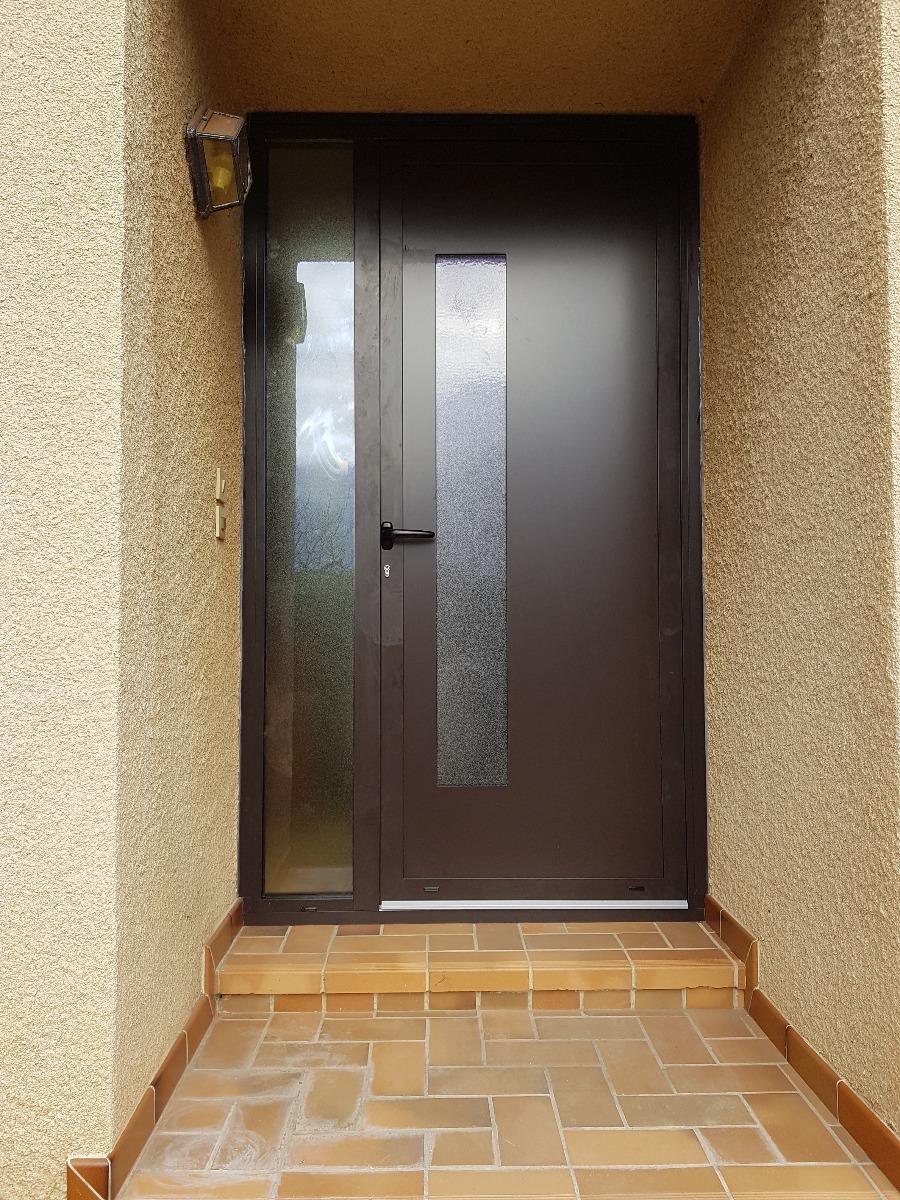 Porte d'entrée aluminium