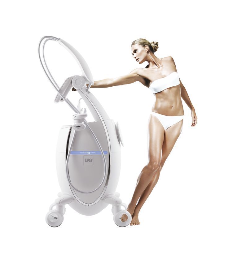 Ganzkörper Endermologie-Behandlung bei einem Mann