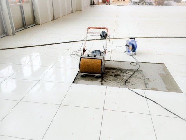 Pose de sol en céramique