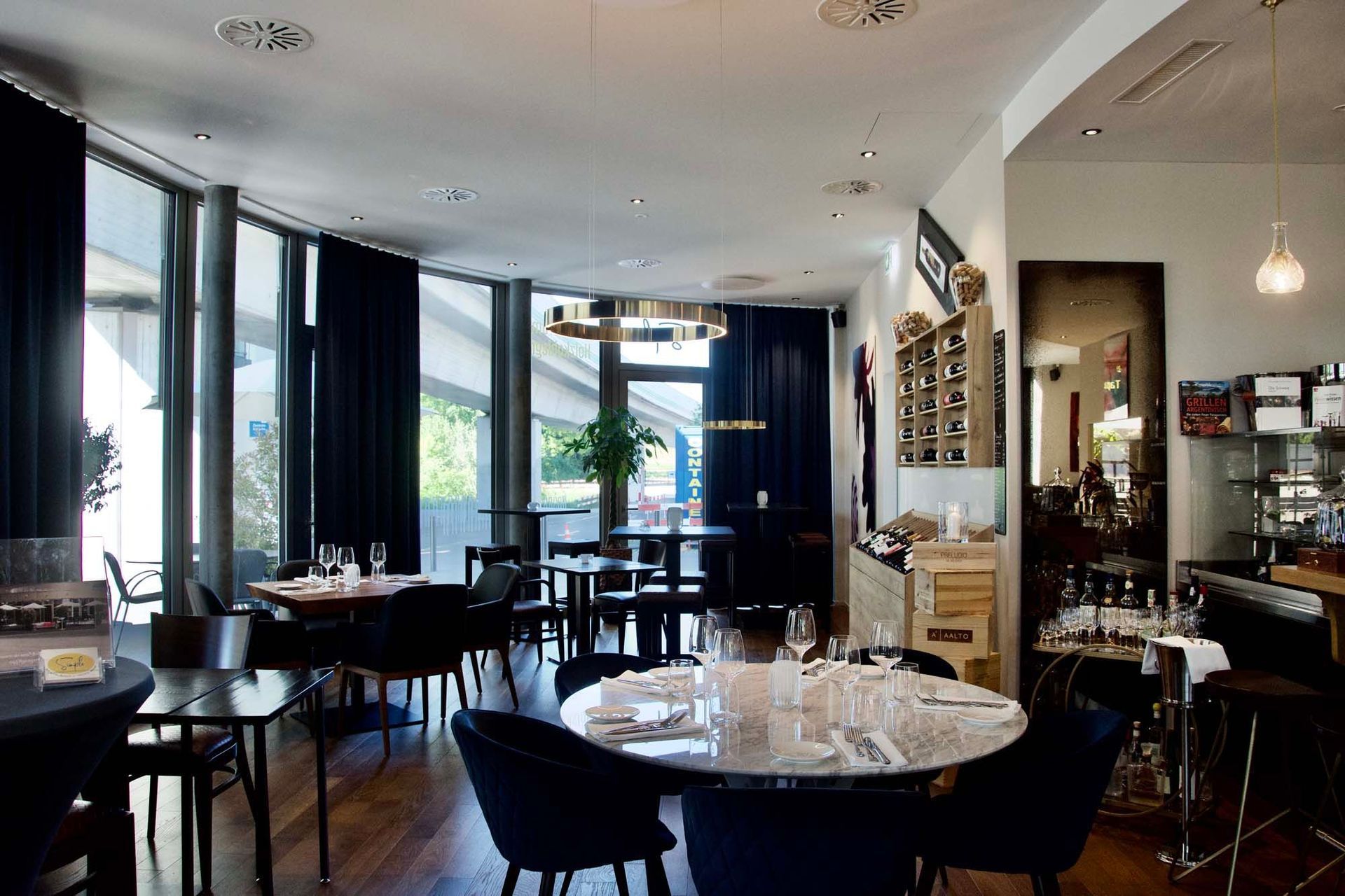 Edles Restaurant - Simple Restaurant in Wallisellen