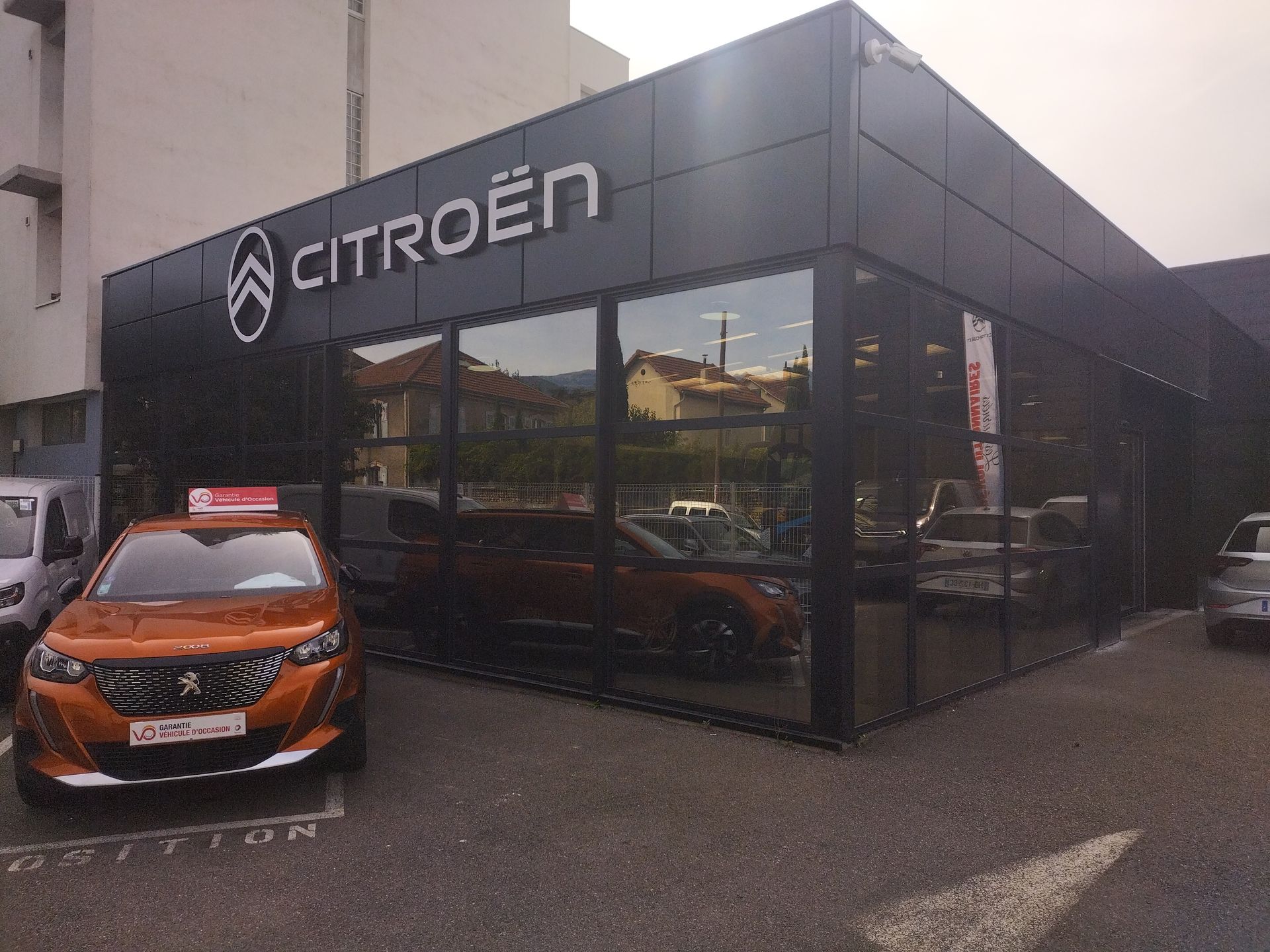 Façade Citroën Façade Citroën