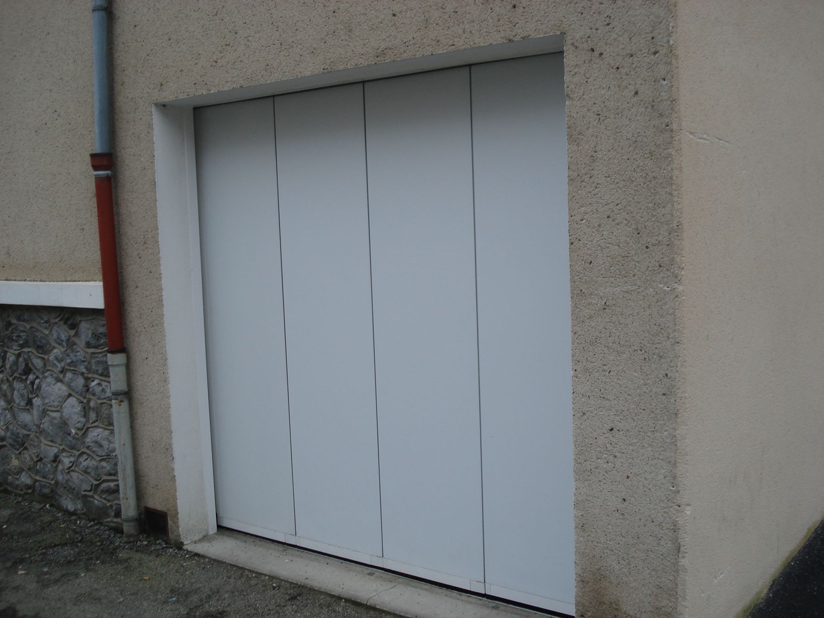 Porte de garage coulissante