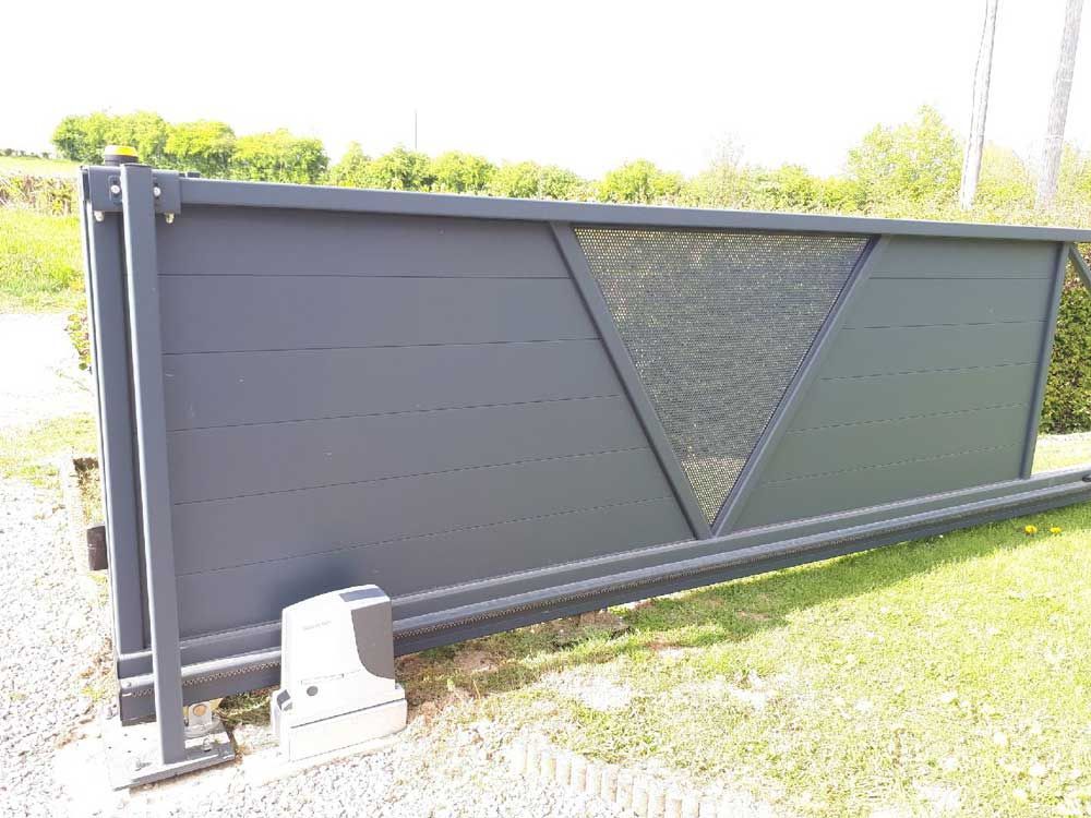 Portail autoportant gris