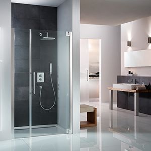 Drehtuer mit Nebenteil