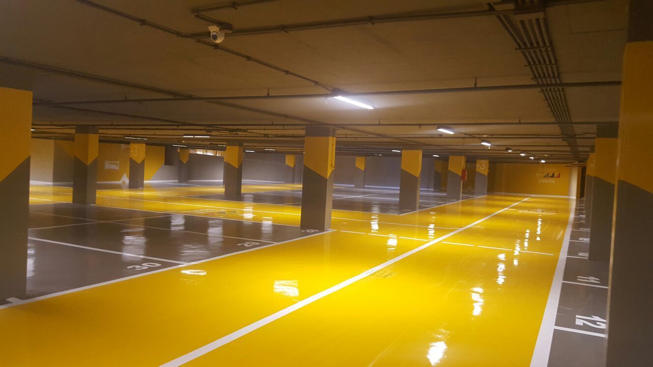 Resina per parcheggio interno