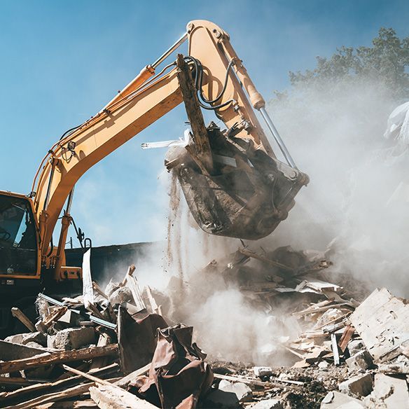 Focus sur démolition d'un bâtiment en cours