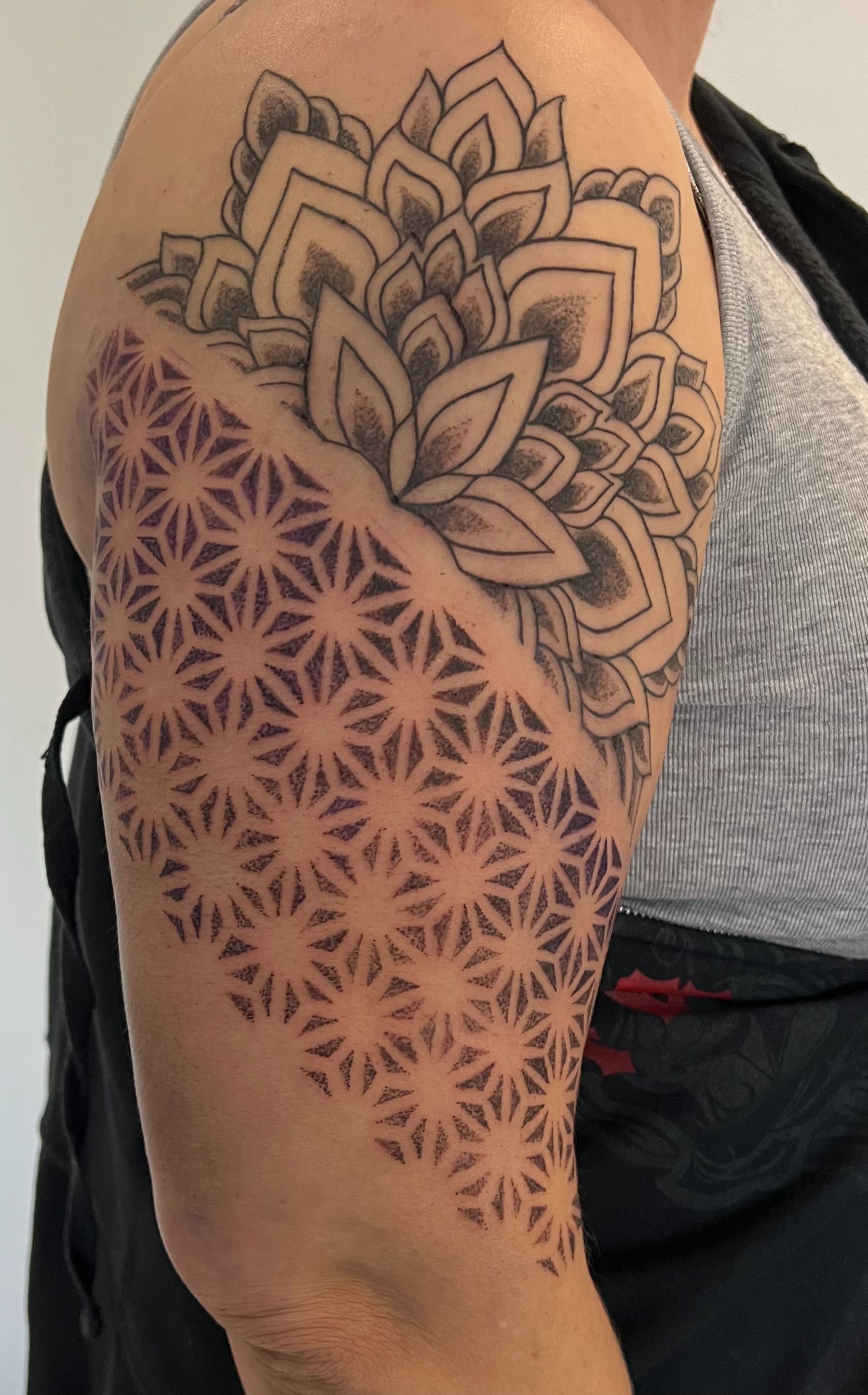 Photorealistisches Tattoo - Feel Ink Tattoo Studio - Urdorf