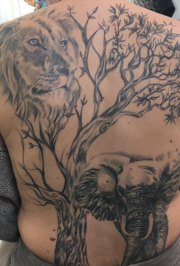 Photorealistisches Tattoo - Feel Ink Tattoo Studio - Urdorf