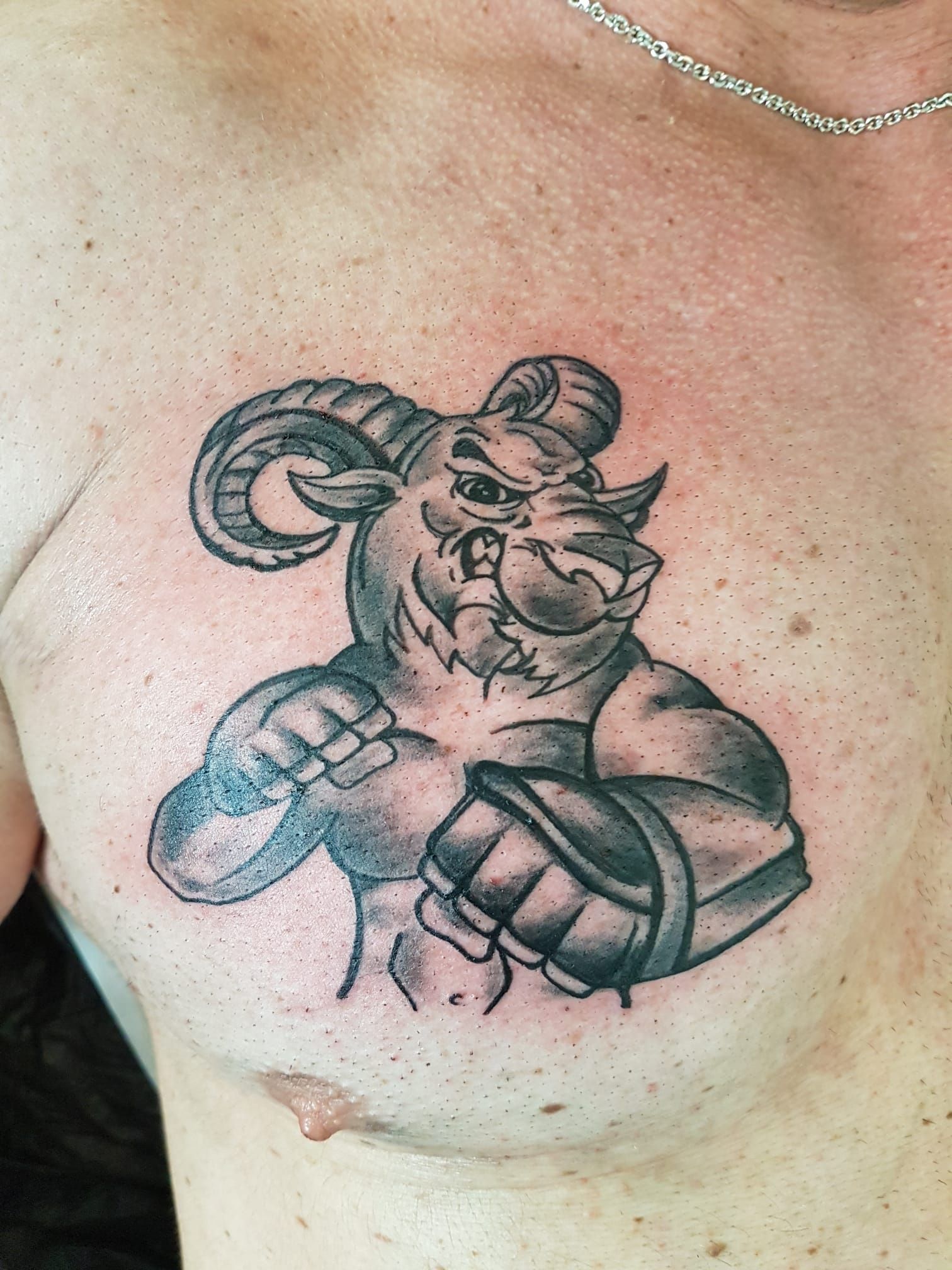 Tierfantasie Portrait Tattoo - Feel Ink Tattoo Studio - Urdorf