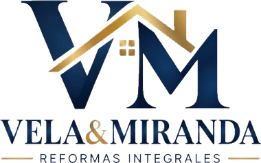 Logotipo de Vela & Miranda Real Estate en azul marino y dorado con techo de casa estilizado y letras VM