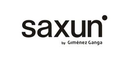 Un logotipo en blanco y negro para Saxun, diseñado por Giménez Ganga.