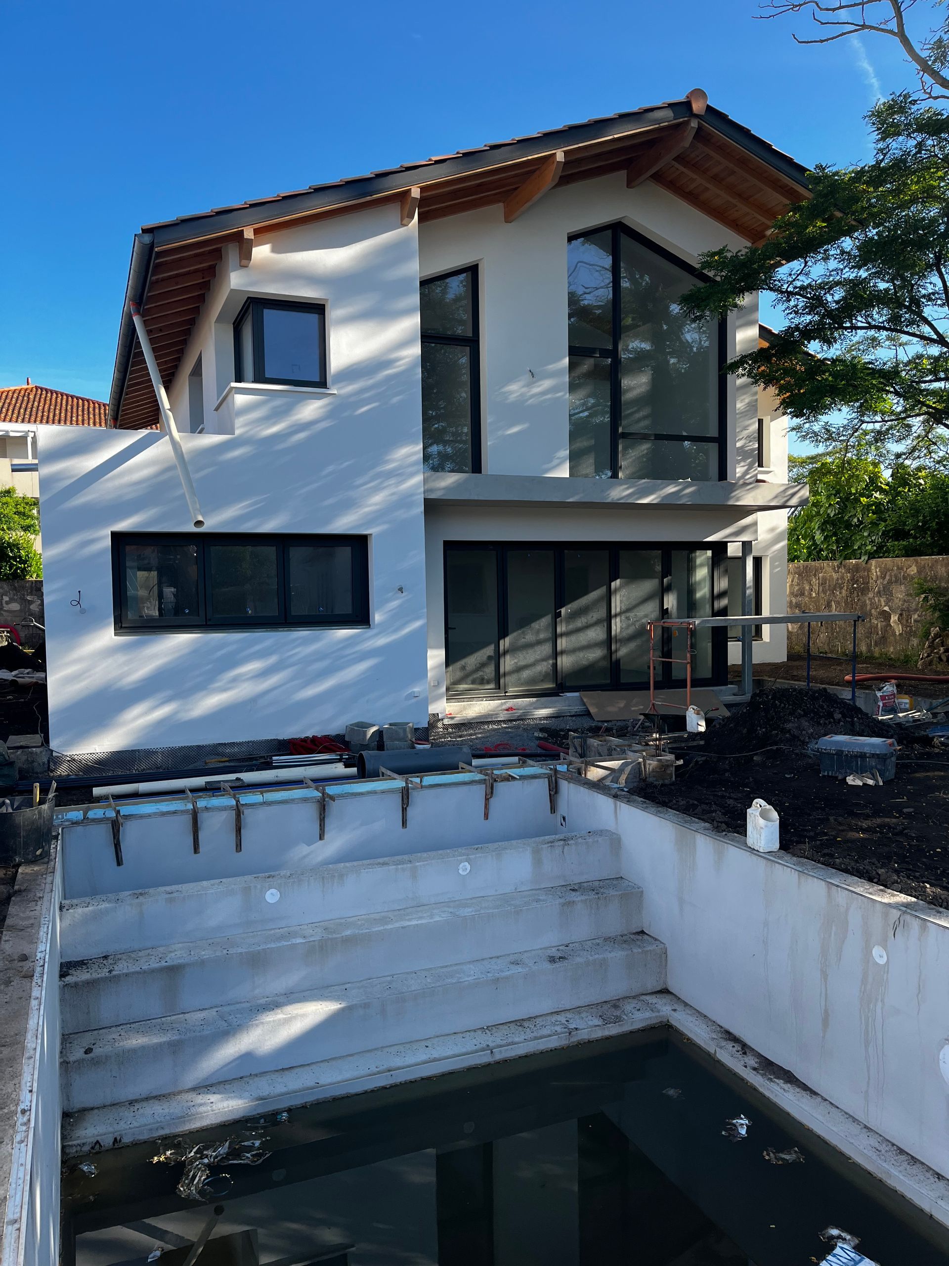 Rénovation d'une villa bayonnaise plan large