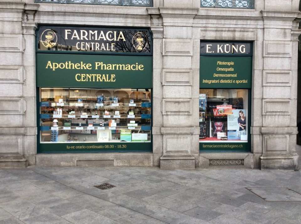 esterno della farmacia - Farmacia Centrale Küng SA
