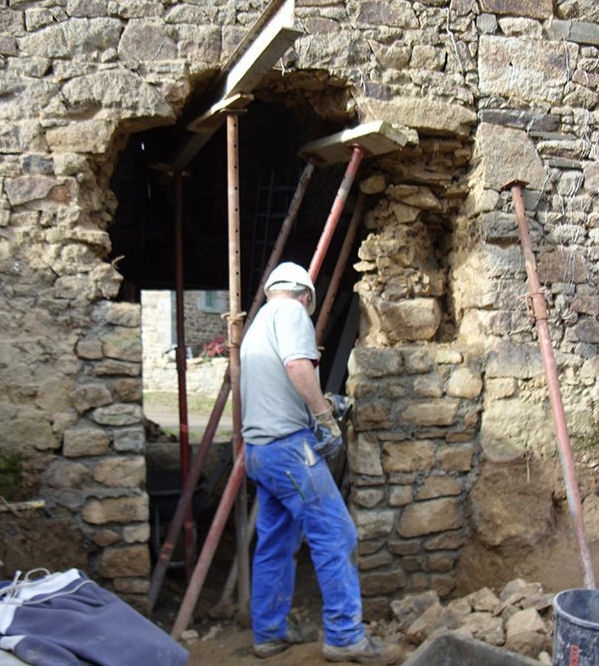 Démolition d'un mur porteur