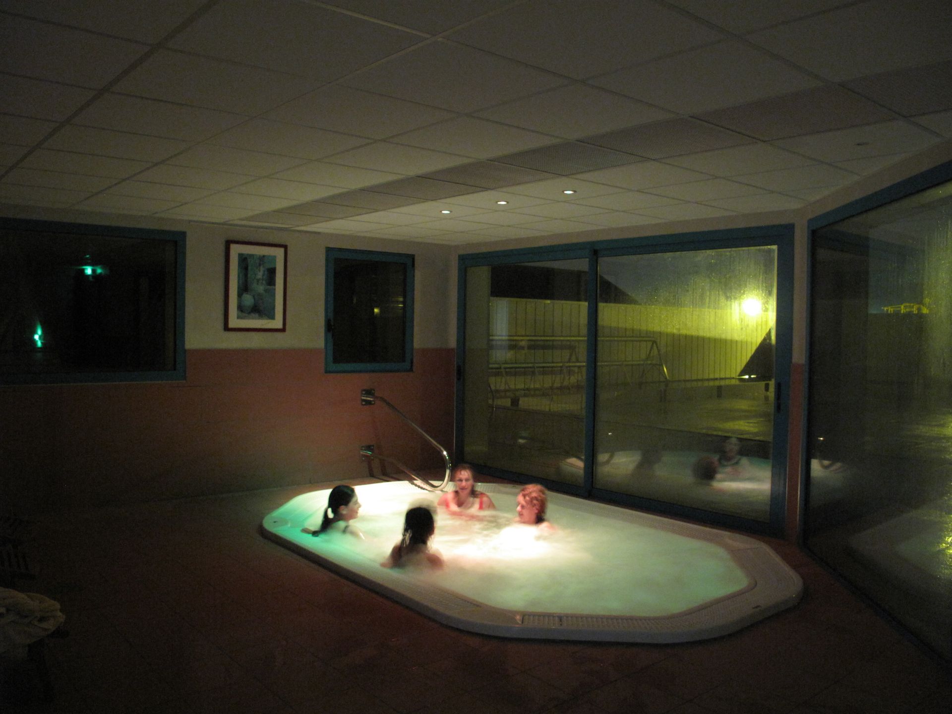 Moment de relaxation dans le jacuzzi