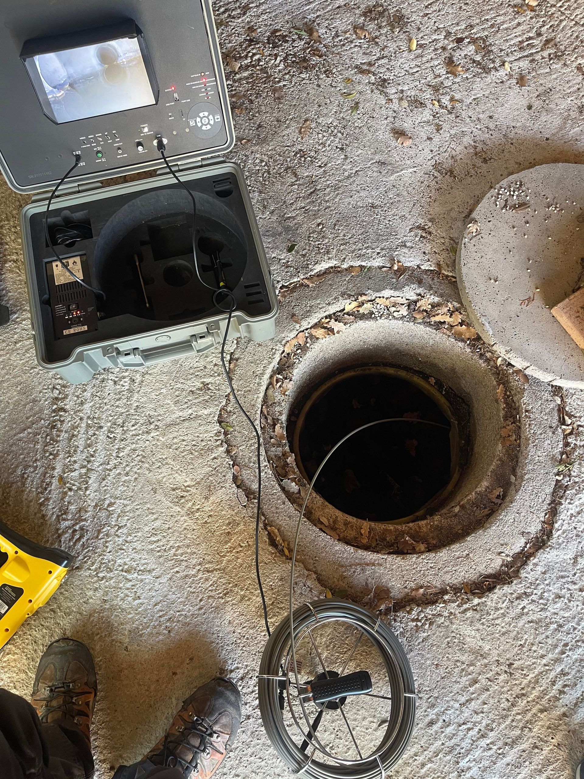 Caméra qui inspecte une canalisation