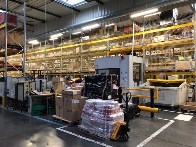 Entrepôt de l'entreprise pour stockage