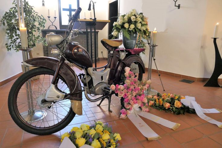 Urne Motorrad