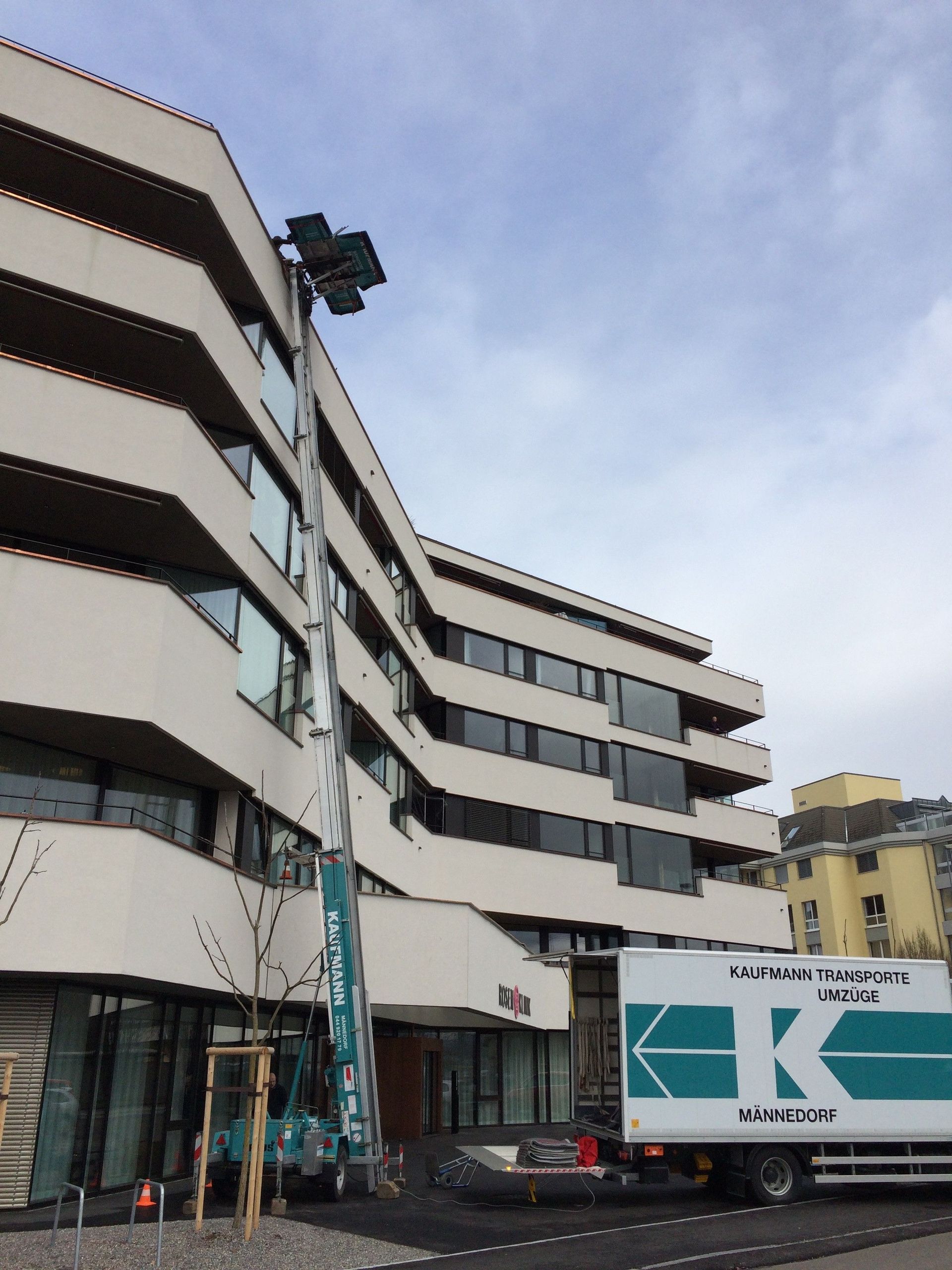 Möbellift in Rapperswil - Jona - Kaufmann Transporte