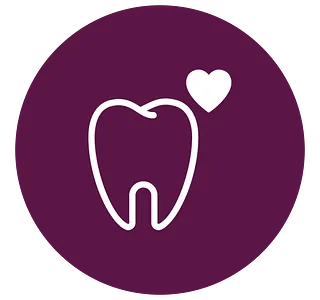 Un diente con un corazón dentro de un círculo morado.