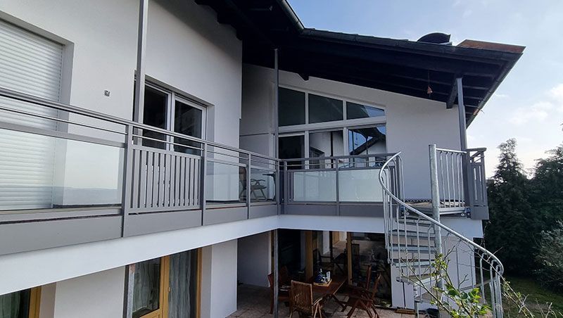 Modell Aurach 4+5 mit Querstab aus Edelstahl