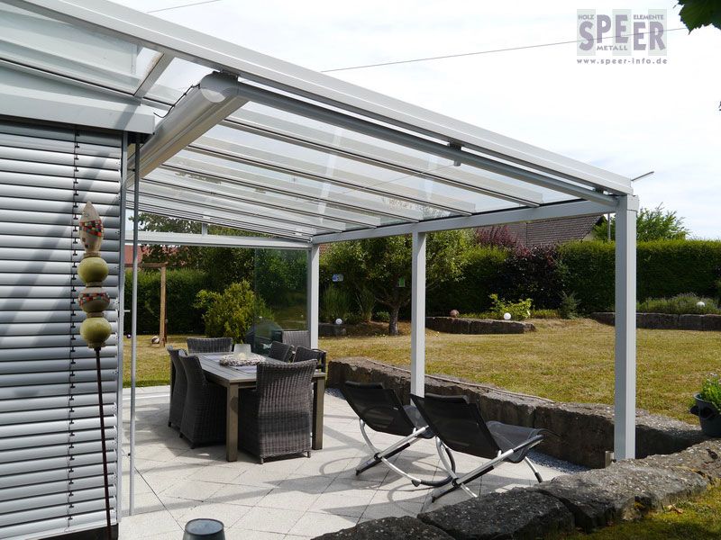 Terrassendach um den Vorbau geführt mit Markise