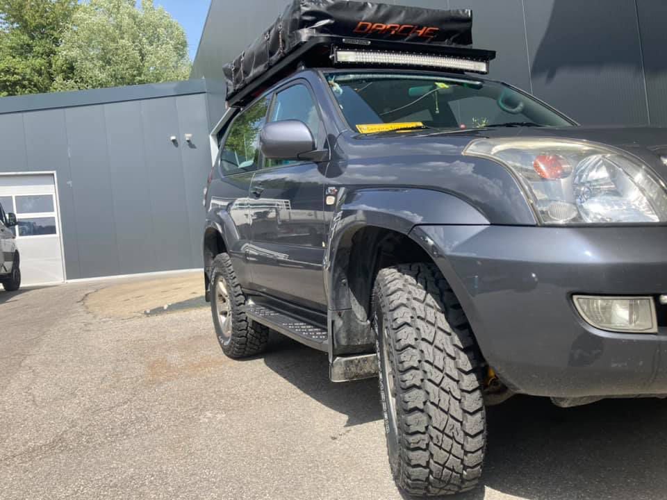 véhicule tout terrain de voyage