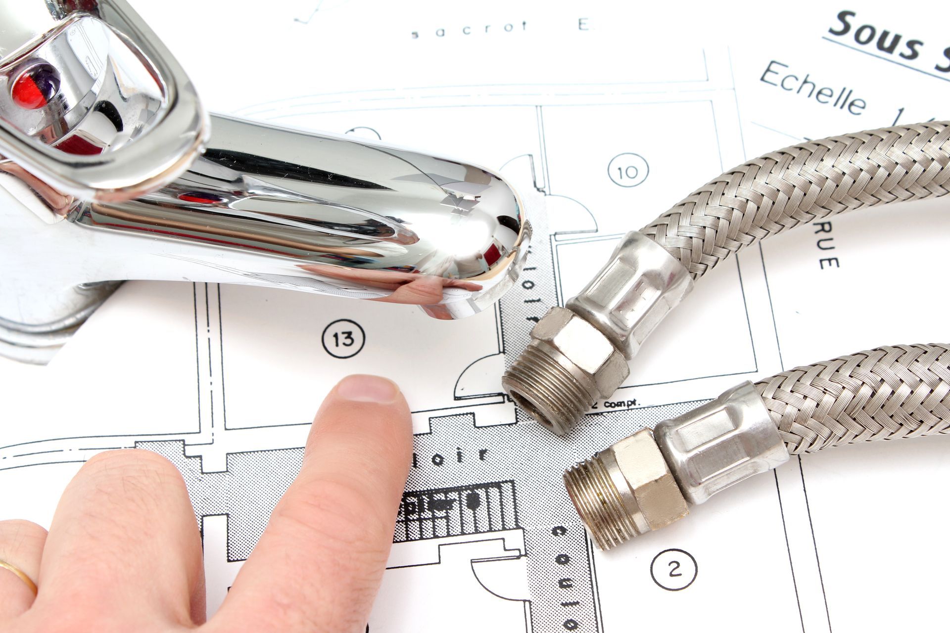 Plan, robinet et tuyaux