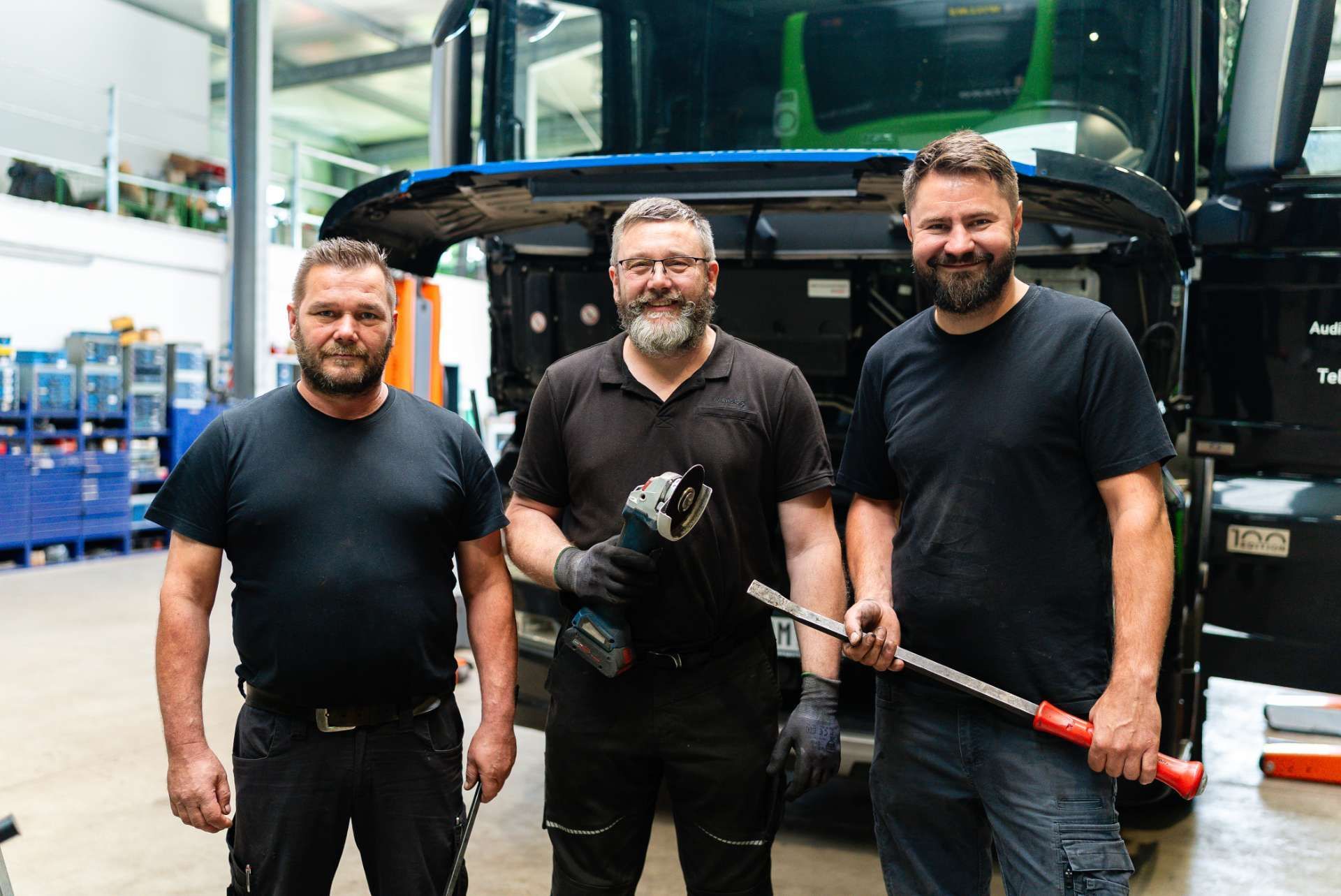 Das Team von der Willms Nutzfahrzeug Service GmbH