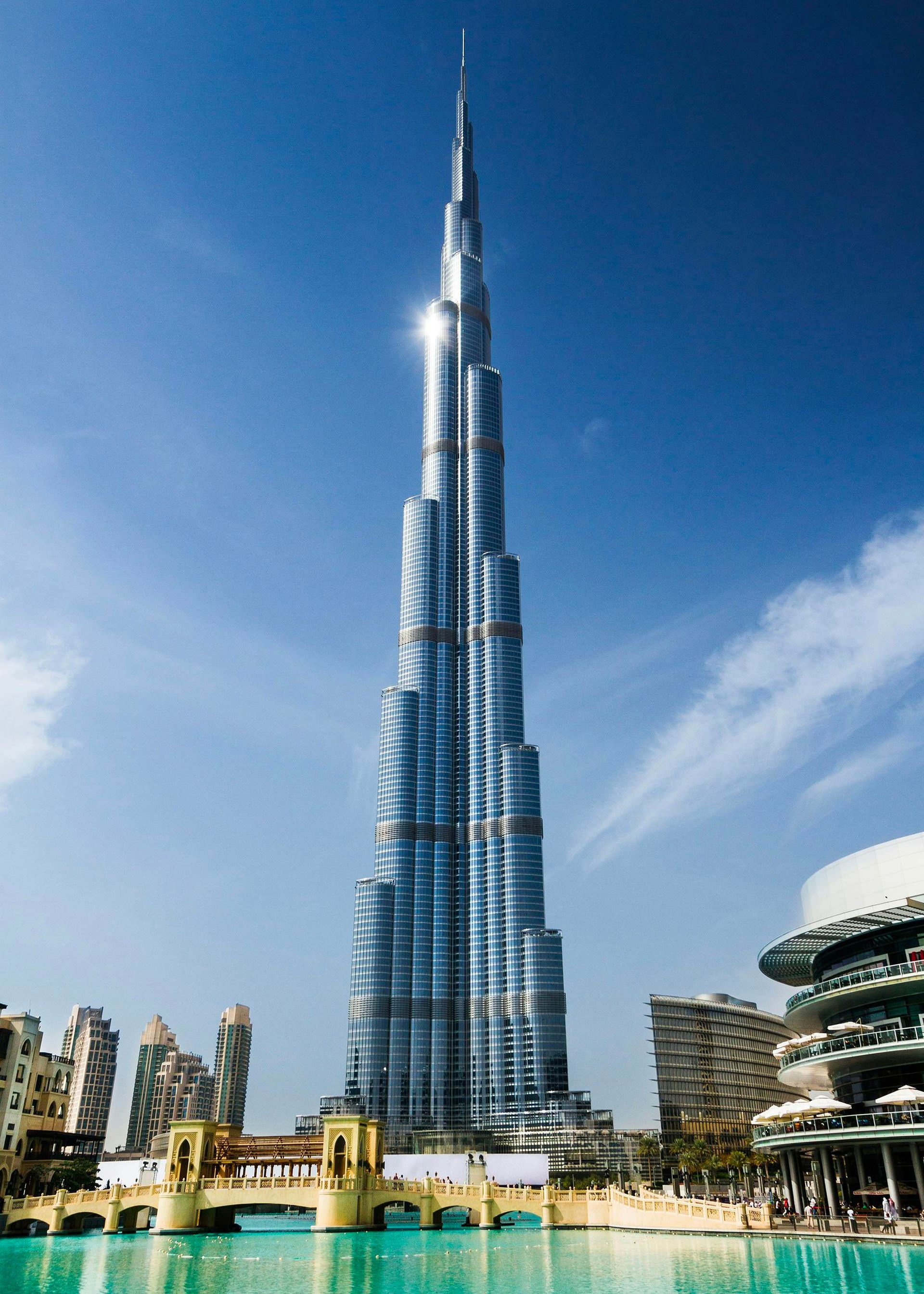 El Burj Khalifa es el edificio más alto del mundo.