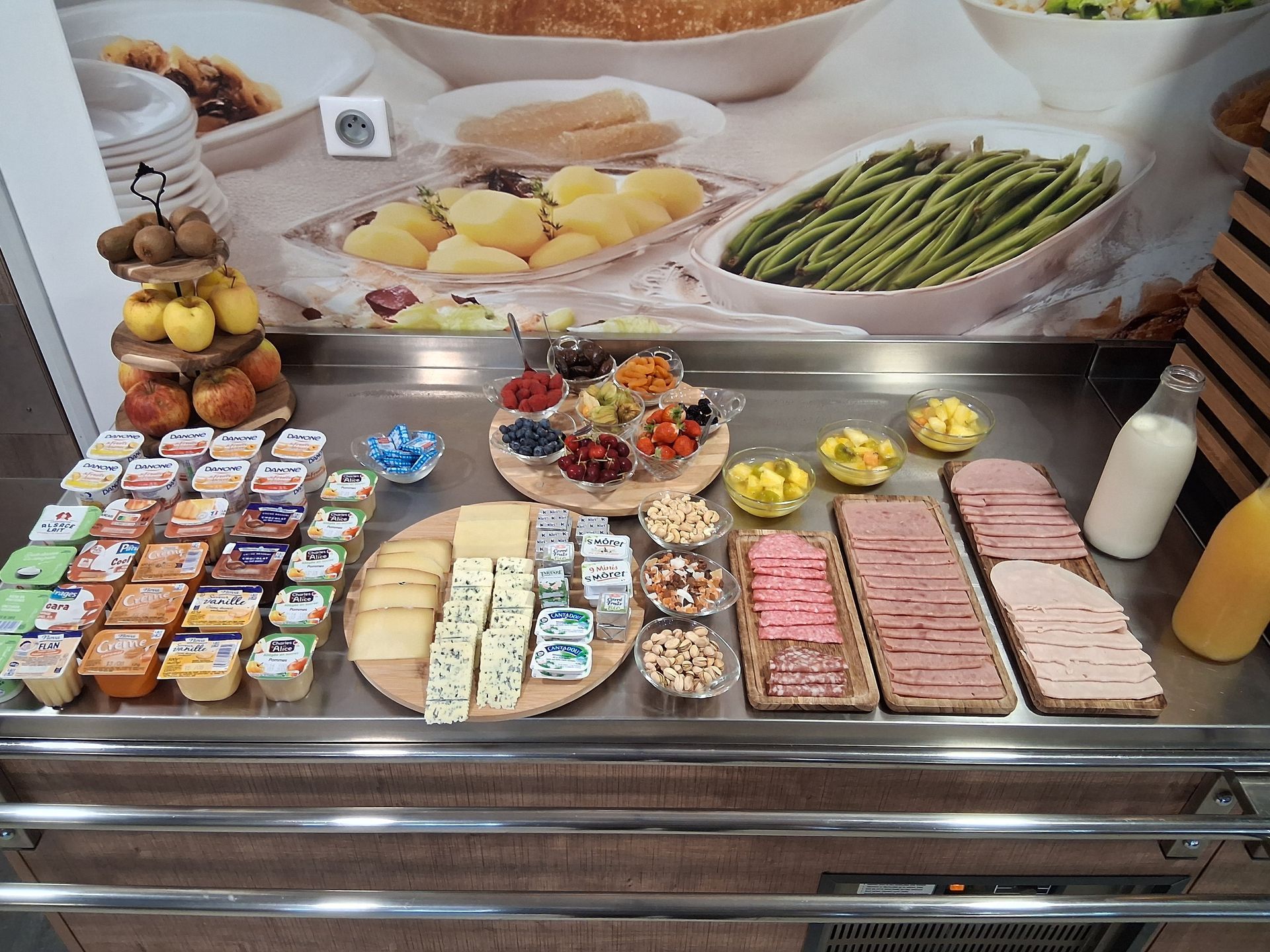 Buffet de petit déjeuner