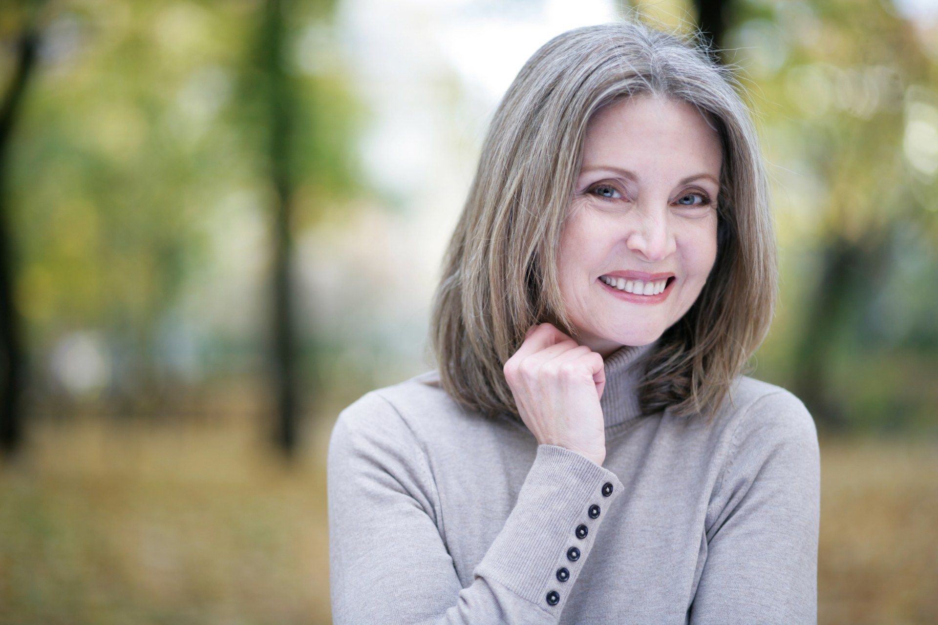 Ästhetik Atelier Dörschner - Gesichtsbehandlung mit Massagestab