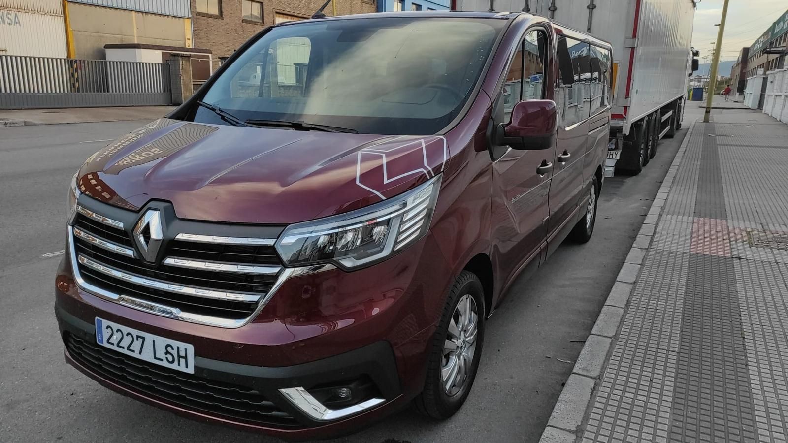 Alquiler de furgonetas en Asturias | Alquivehinsa