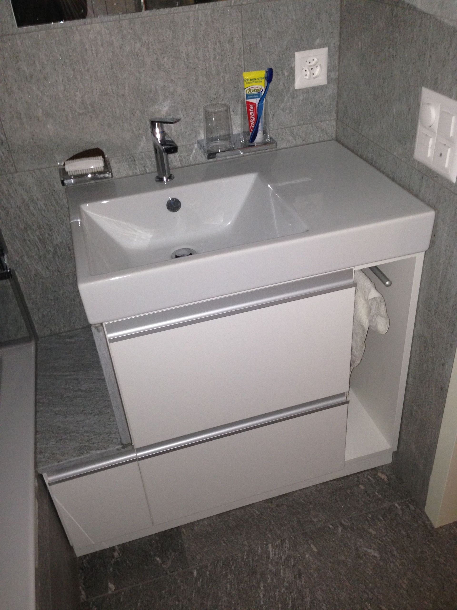 Mobile lavabo in legno